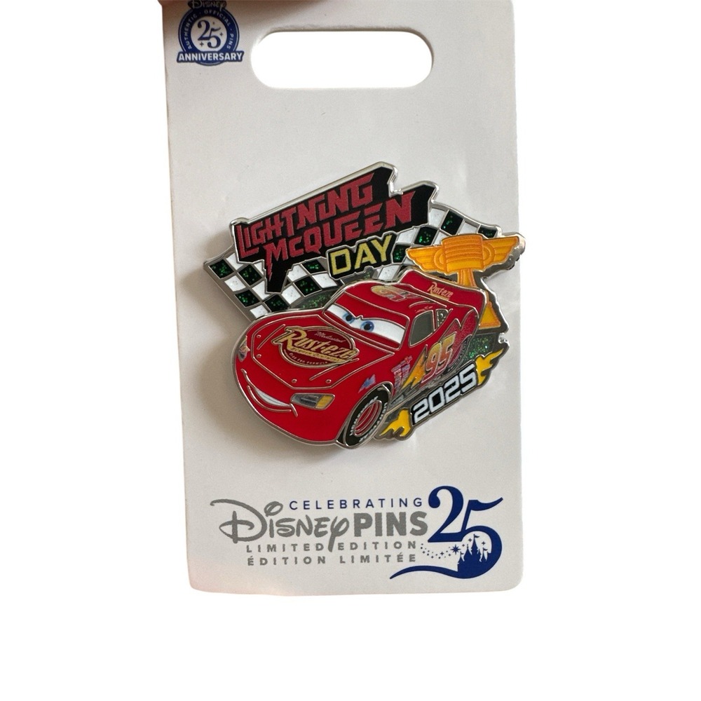 Lightning McQueen Day 2025 Pin Cars | Limited Edition‎ 500 - Picture 3 of 4